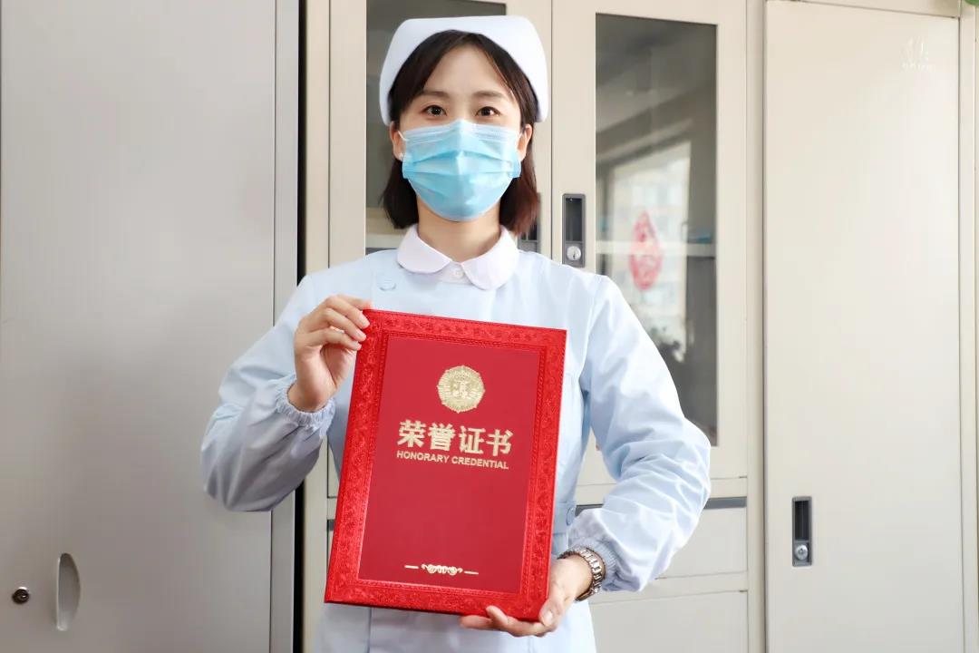 【出彩妇婴人】铿锵玫瑰展巾帼风采——艾迪思同志喜获锦州市“三八红旗手”荣誉称号