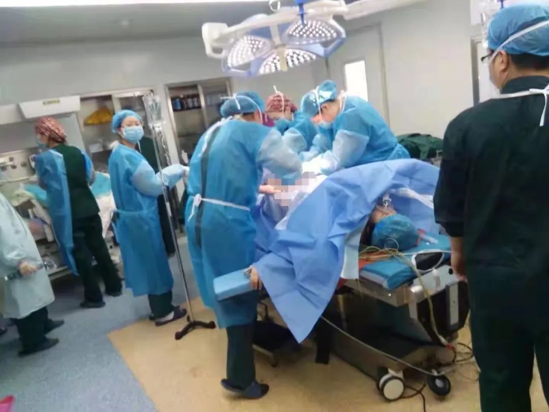 【医疗时讯】锦州市妇婴医院890克“虎宝宝”救治记