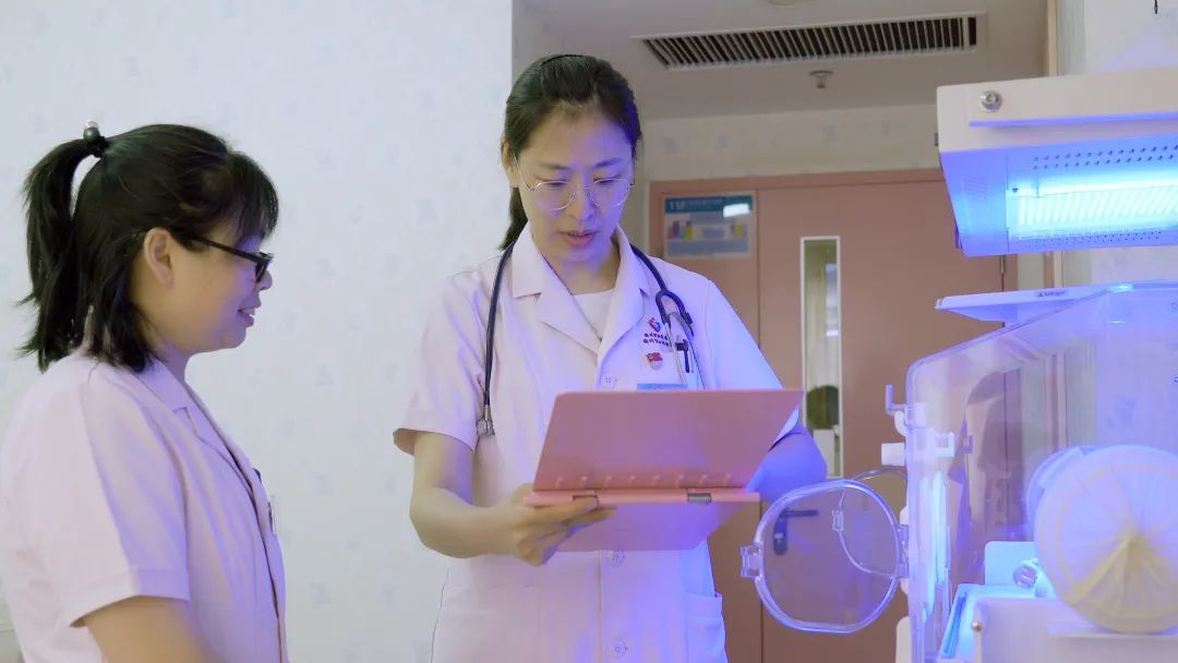 【有温度的医院】守护新生 温暖陪伴——暨新生儿家庭化病房