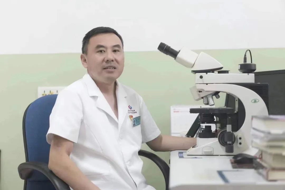 【党员名医】显微镜下的仁术仁心——记锦州市妇婴医院（妇幼保健院）党员名医王宝