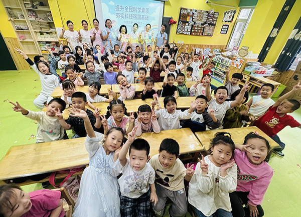 【幼健开讲】守护幼芽，安全“童”行——我院护理团队走进太阳贝贝幼儿园